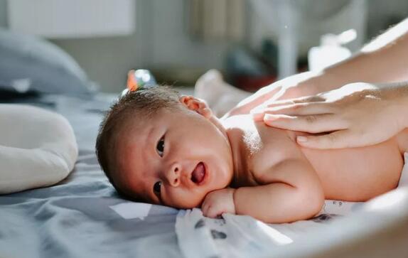 引發(fā)幼兒先天缺陷的5大原因，這些事項(xiàng)要避免！