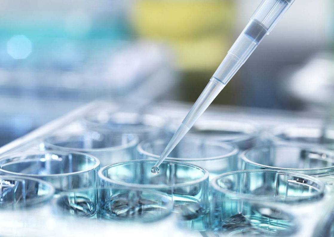 無精癥患者做試管嬰兒生出來的孩子是親生的嗎？