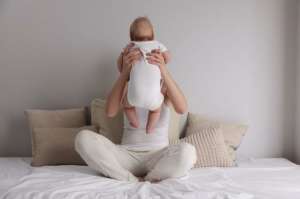 《高齡懷孕奇跡：逆轉(zhuǎn)時(shí)光的生育奧秘》