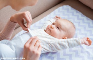 試管嬰兒生出來(lái)健康嗎