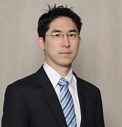 噢拉里醫(yī)生