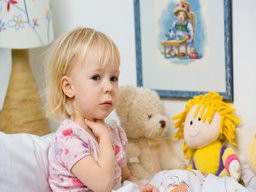 小孩上火嗓子疼怎么辦